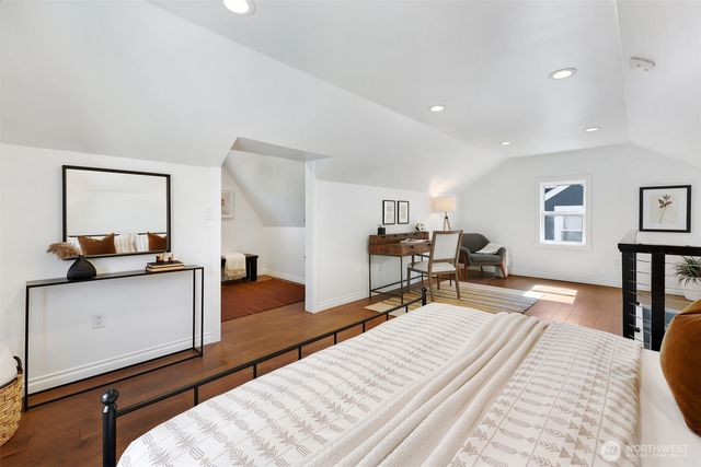 6527 12th Avenue NW, Seattle, WA 98117