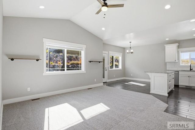 1099 Dolostone, Pocatello, ID 83201