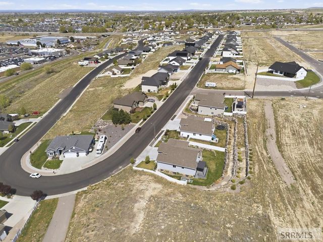 1099 Dolostone, Pocatello, ID 83201