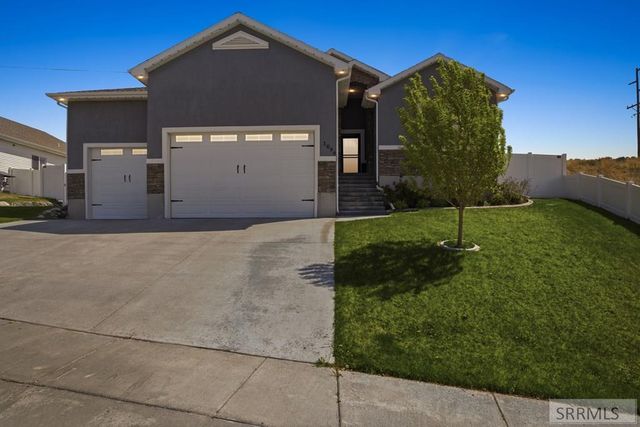 1099 Dolostone, Pocatello, ID 83201