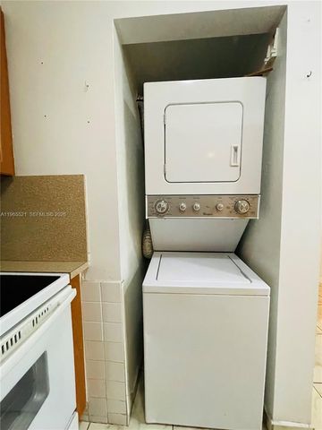 10000 NW 80th Ct 2331, Hialeah Gardens, FL 33016