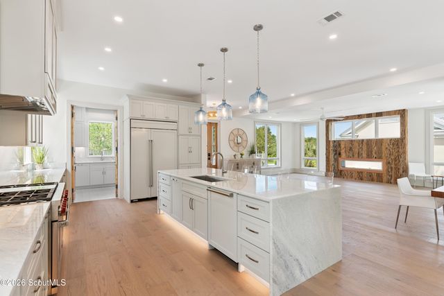 4217 Fourth Street, St. Simons Island, GA 31522
