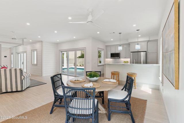 4217 Fourth Street, St. Simons Island, GA 31522
