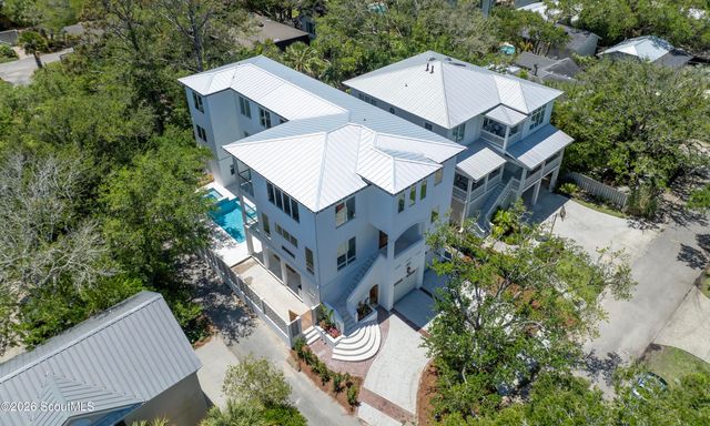 4217 Fourth Street, St. Simons Island, GA 31522