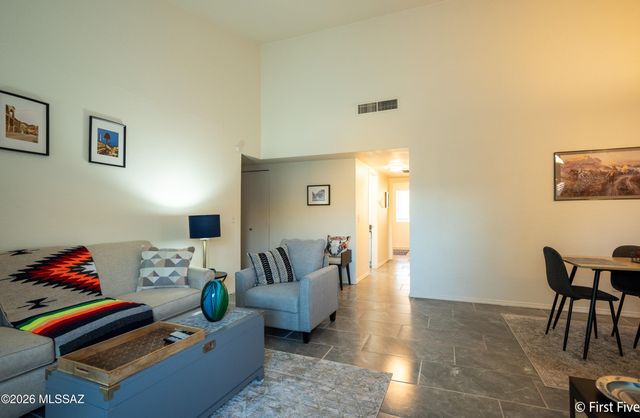 816 S Langley Ave Unit 204, Tucson, AZ 85710