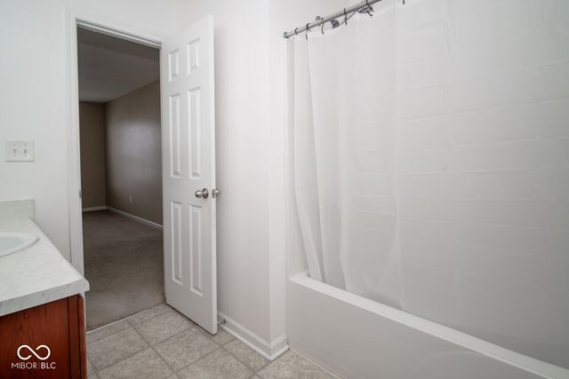 884 Starflower Trace, Greenwood, IN 46143