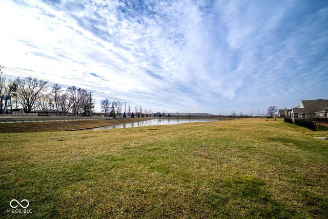 884 Starflower Trace, Greenwood, IN 46143