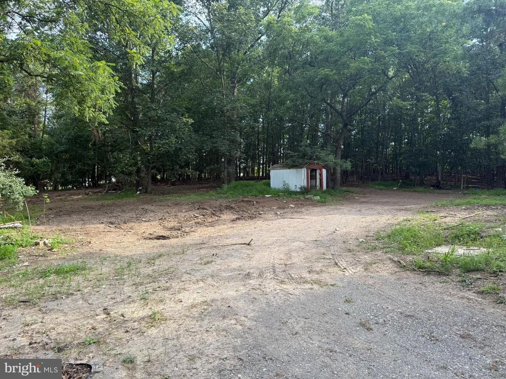 1470 BEAVER RUN RD, Burlington, WV 26710