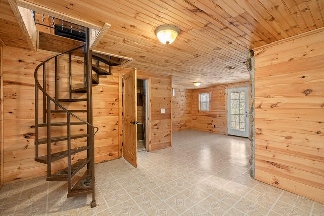 372 Cedar Hill Lane, Marshfield, MO 65706