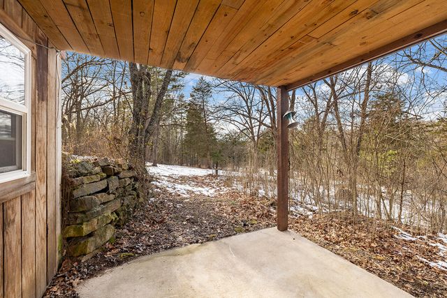 372 Cedar Hill Lane, Marshfield, MO 65706