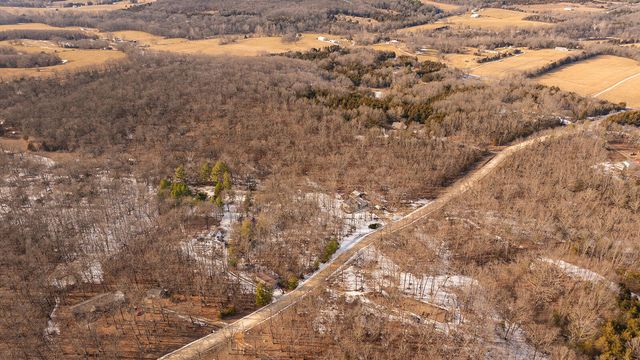 372 Cedar Hill Lane, Marshfield, MO 65706