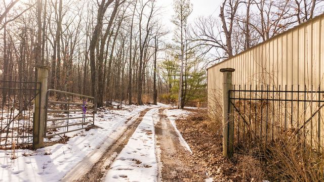 372 Cedar Hill Lane, Marshfield, MO 65706