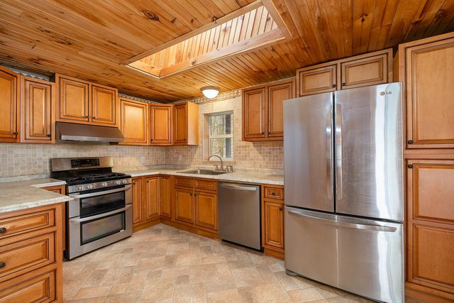 372 Cedar Hill Lane, Marshfield, MO 65706