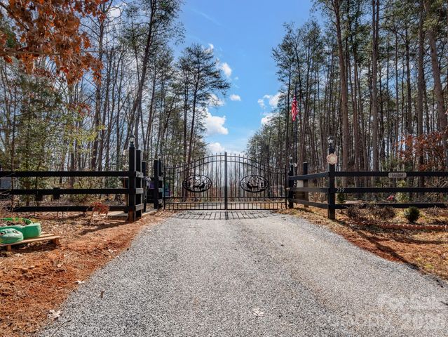 239 Old Lion Road, Statesville, NC 28625