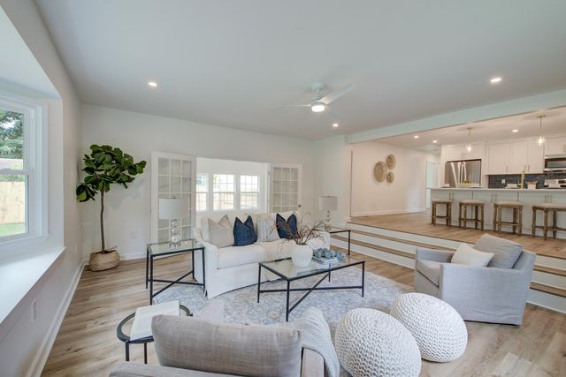 1121 Browning Road, Charleston, SC 29407