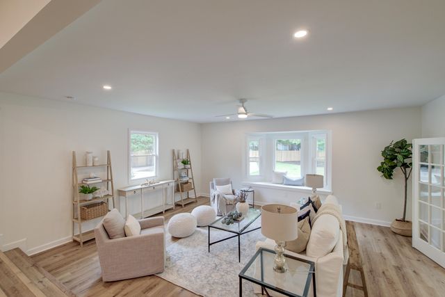 1121 Browning Road, Charleston, SC 29407