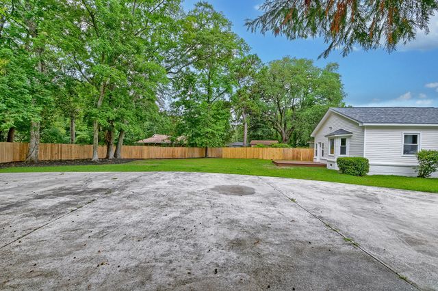 1121 Browning Road, Charleston, SC 29407
