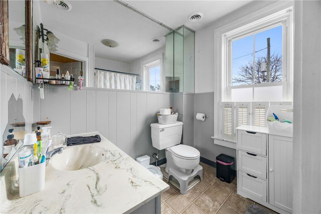 107 Lafayette Avenue, Geneva City, NY 14456