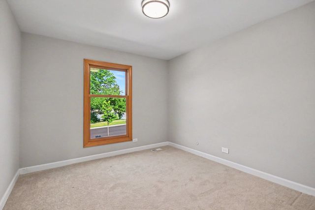 5195 Castaway Lane, Hoffman Estates, IL 60010