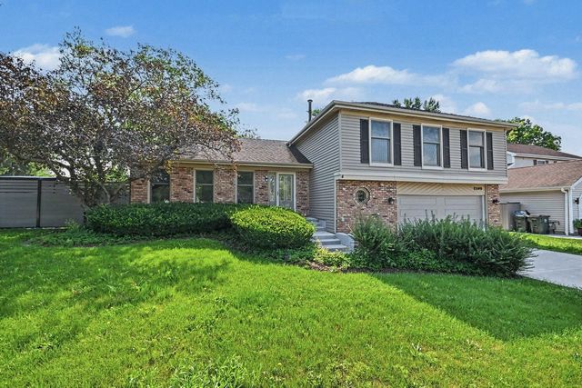 5195 Castaway Lane, Hoffman Estates, IL 60010