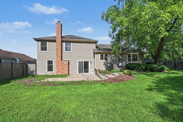 5195 Castaway Lane, Hoffman Estates, IL 60010