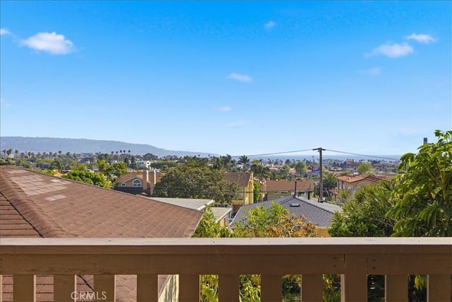 819 N Maria, Redondo Beach, CA 90277