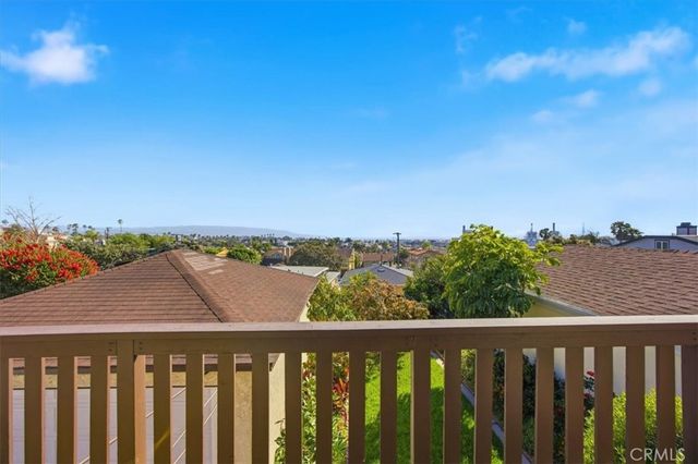 819 N Maria, Redondo Beach, CA 90277