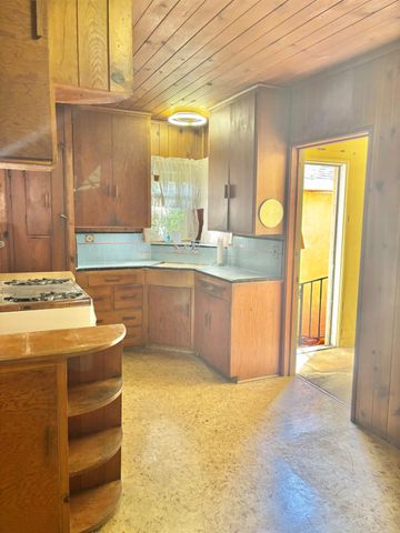 1636 E Anderson St, Stockton, CA 95205