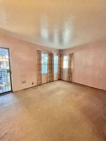 1636 E Anderson St, Stockton, CA 95205