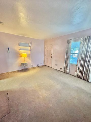 1636 E Anderson St, Stockton, CA 95205