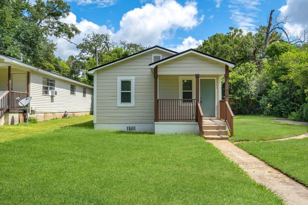 618 Dover Street, Tallahassee, FL 32304