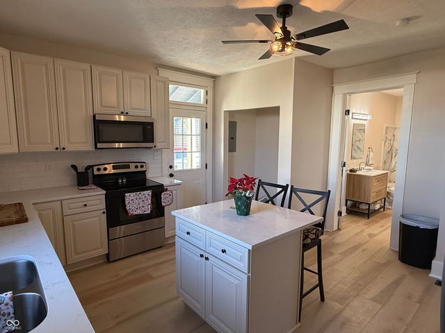 539 S Sycamore Street, Martinsville, IN 46151