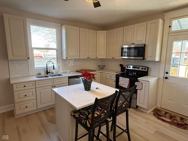 539 S Sycamore Street, Martinsville, IN 46151