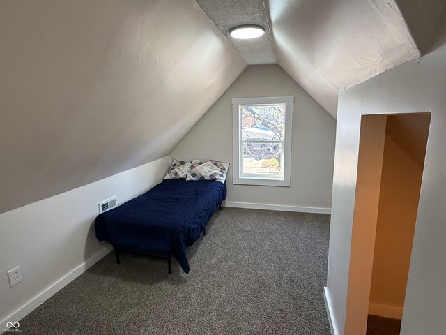 539 S Sycamore Street, Martinsville, IN 46151