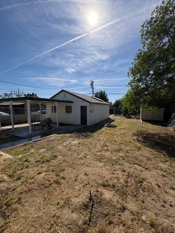 507 I Street, Sanger, CA 93657