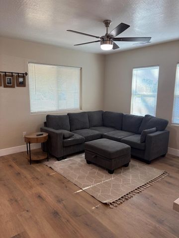 507 I Street, Sanger, CA 93657