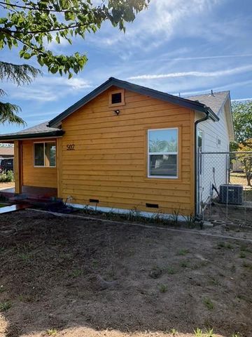 507 I Street, Sanger, CA 93657