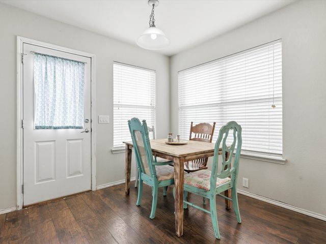 9008 Yosemite Trail, Cross Roads, TX 76227