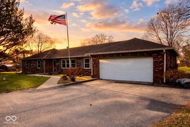 5986 Mia Court, Plainfield, IN 46168