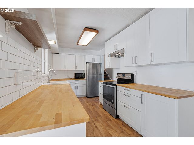 5820 Sw TARALYNN Ave, Beaverton, OR 97005