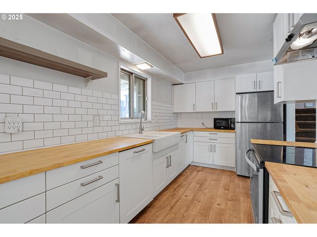 5820 Sw TARALYNN Ave, Beaverton, OR 97005