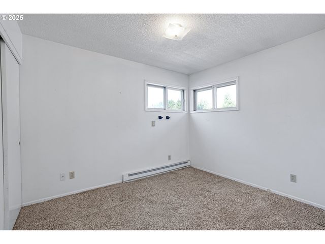 5820 Sw TARALYNN Ave, Beaverton, OR 97005