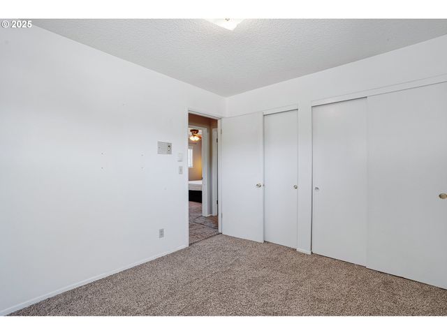 5820 Sw TARALYNN Ave, Beaverton, OR 97005