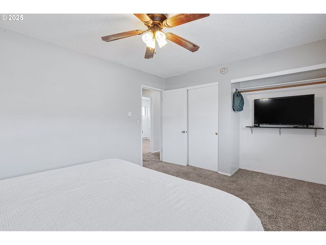 5820 Sw TARALYNN Ave, Beaverton, OR 97005