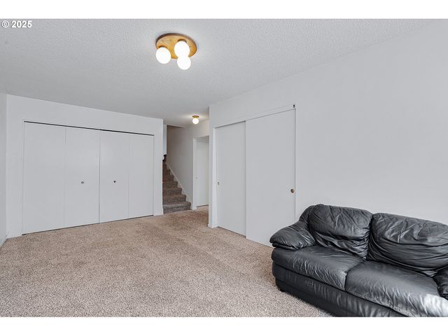 5820 Sw TARALYNN Ave, Beaverton, OR 97005