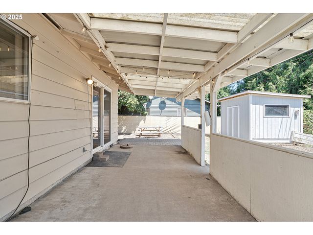 5820 Sw TARALYNN Ave, Beaverton, OR 97005