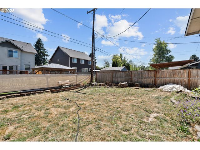 5820 Sw TARALYNN Ave, Beaverton, OR 97005