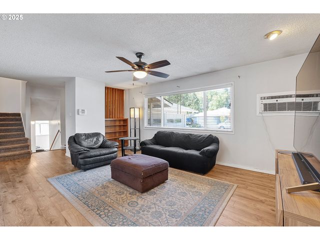 5820 Sw TARALYNN Ave, Beaverton, OR 97005
