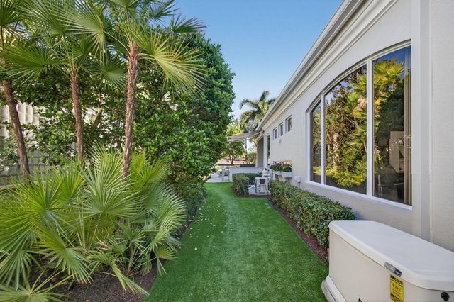 186 Viera Drive, Palm Beach Gardens, FL 33418