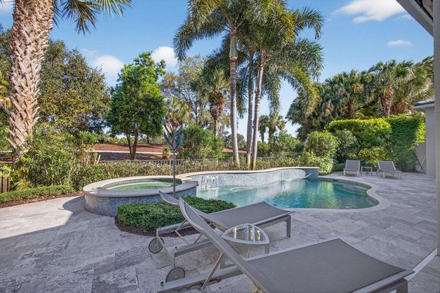 186 Viera Drive, Palm Beach Gardens, FL 33418